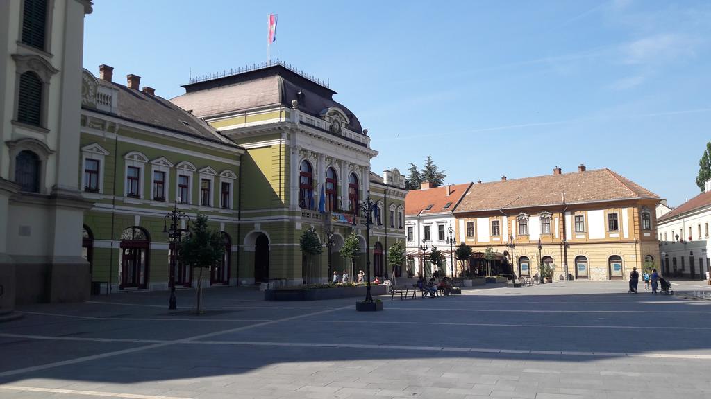 Orchidea Apartman Eger Exterior photo